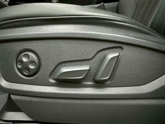 SB 40TQ 全景天窗 / ACC跟車 / 置中 / 環景 / Car Play / 原廠保固至2028年  第12張相片