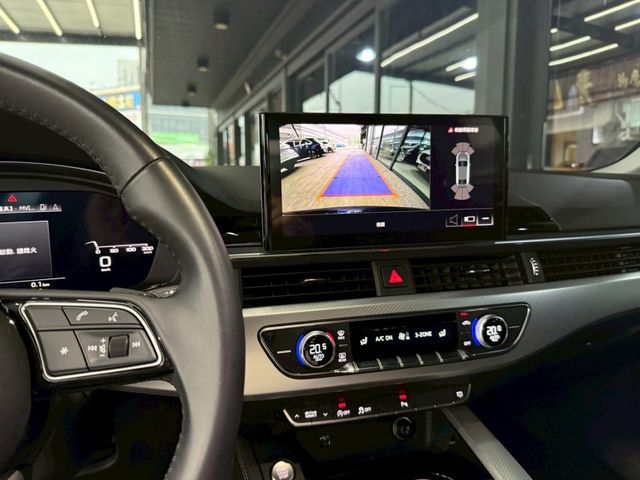Audi A4  第12張相片