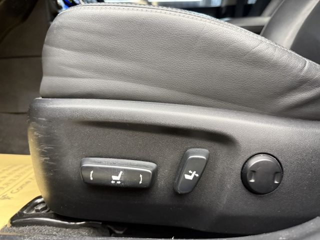 Toyota ALTIS  第13張相片