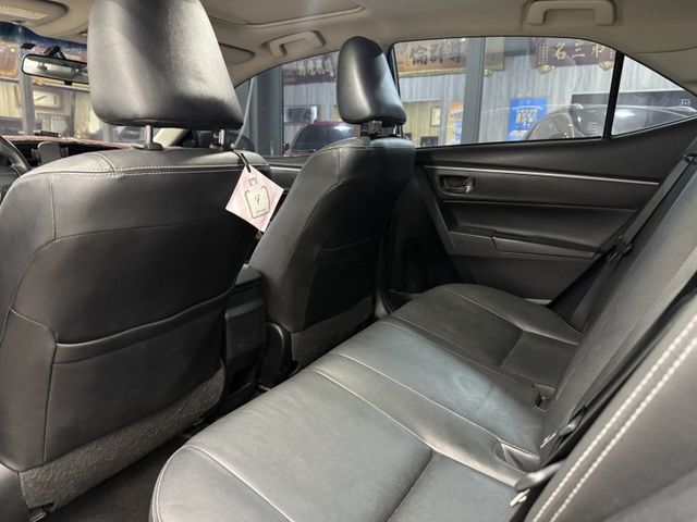 Toyota ALTIS  第23張相片