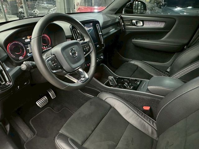 Volvo XC40  第1張相片