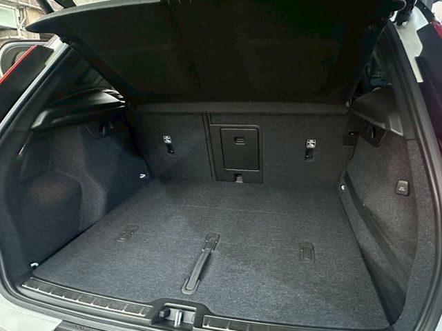 Volvo XC40  第4張相片