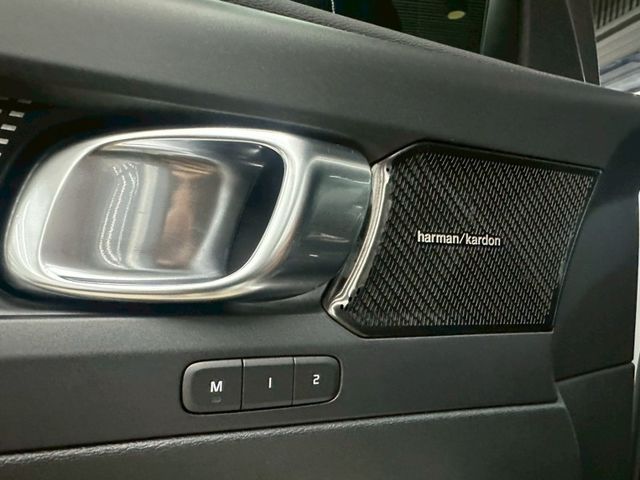 Volvo XC40  第11張相片