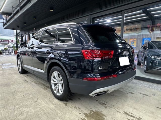 Audi Q7  第5張相片