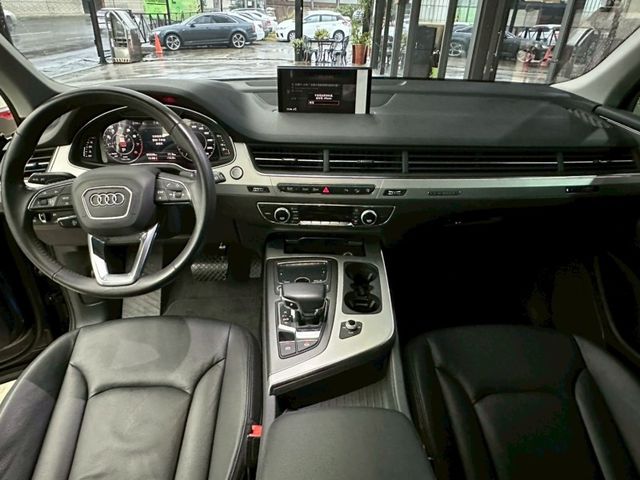 Audi Q7  第7張相片