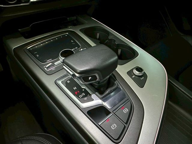 Audi Q7  第12張相片