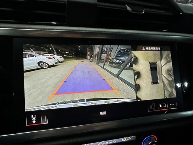 Audi Q3  第10張相片