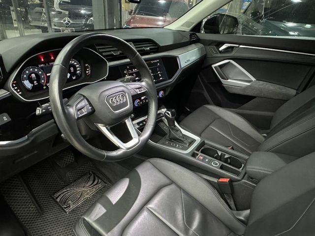 Audi Q3  第11張相片