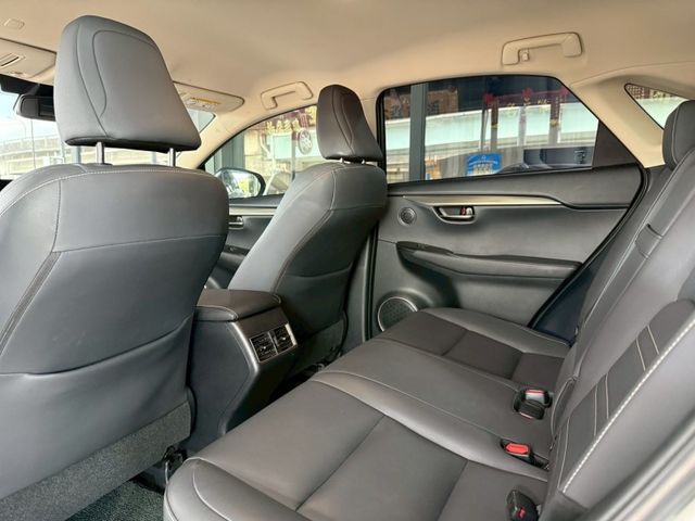 Lexus NX  第3張相片