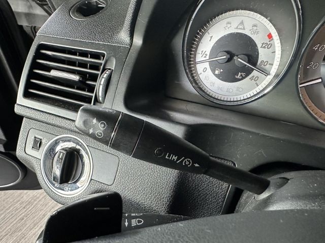 Mercedes-Benz/賓士 C200  第8張相片