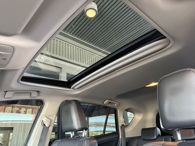 Toyota RAV4  第1張相片