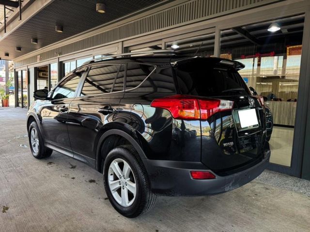 Toyota RAV4  第5張相片