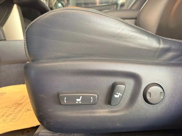 Toyota RAV4  第9張相片