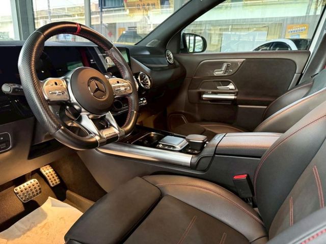 Mercedes-Benz/賓士 GLA-CLASS  第1張相片