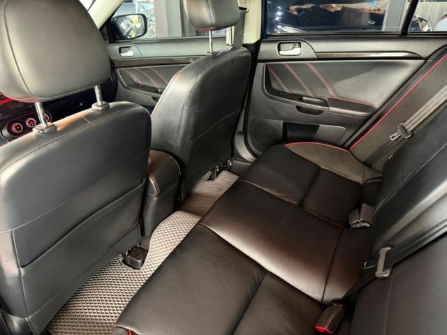 Mitsubishi Lancer  第3張相片