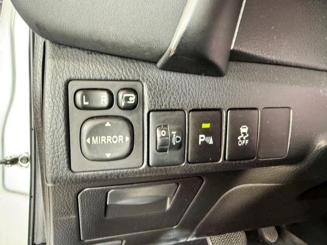 Toyota ALTIS  第11張相片
