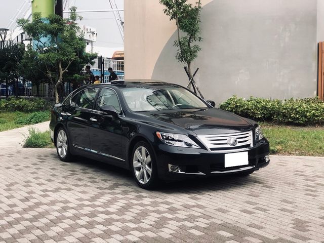 汽車圖片 1張相片中古車 Lexus 凌志ls600h Lexus 淩志 Ls 台北市 Findcar 找車網