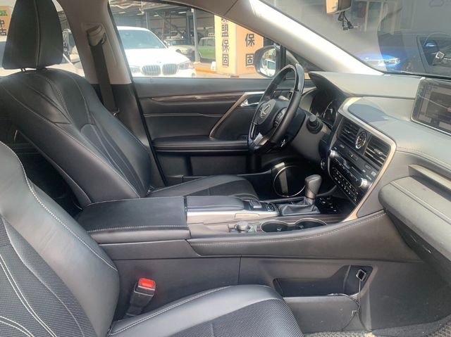 LEXUS凌志 RX300  第7張相片