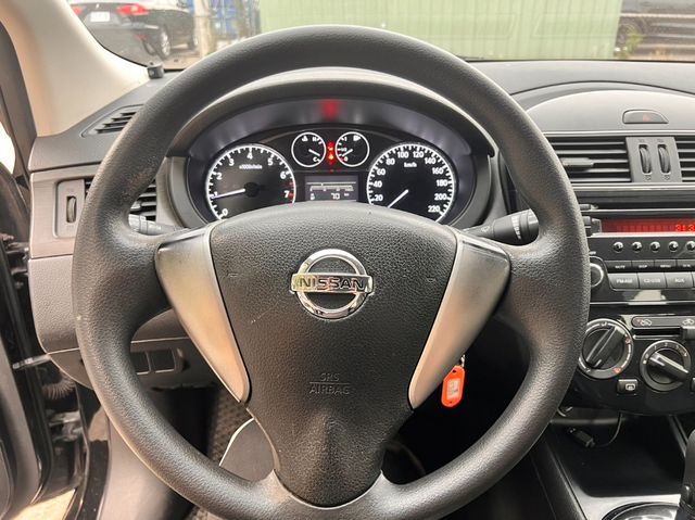 NISSAN日產 TIIDA  第16張相片