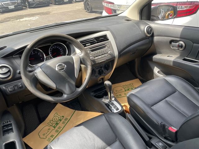 NISSAN日產 LIVINA  第4張相片