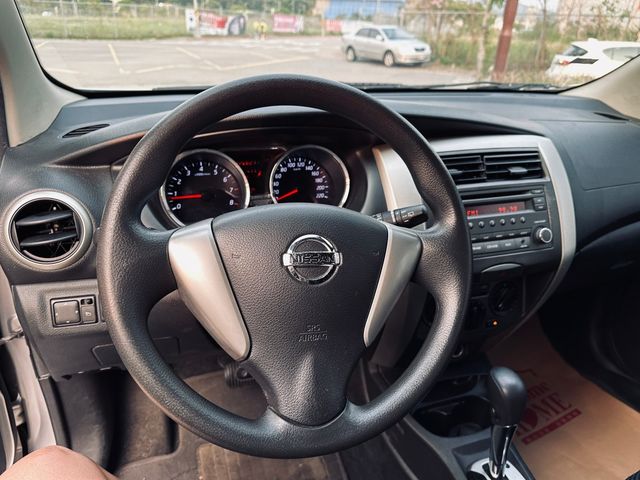 NISSAN日產 LIVINA  第9張相片