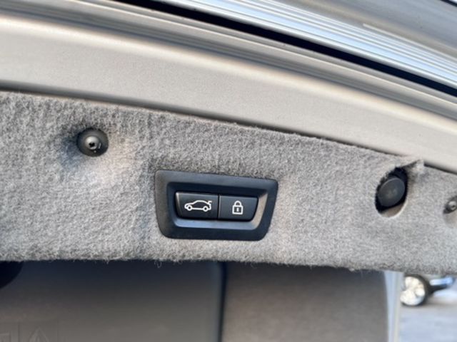BMW寶馬 740LI  第10張相片