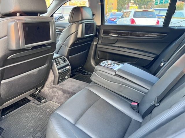 BMW寶馬 740LI  第11張相片