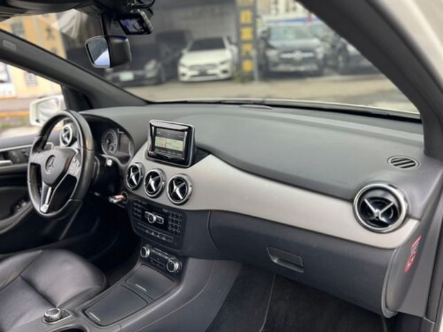 M-BENZ賓士 B200  第11張相片