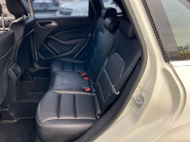 M-BENZ賓士 B200  第13張相片