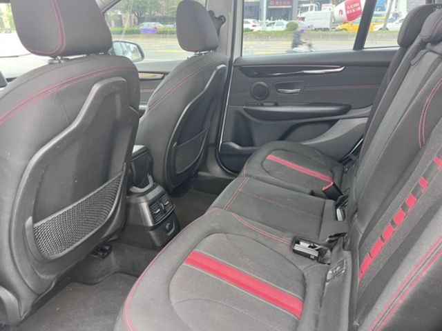 BMW寶馬 218D  第11張相片