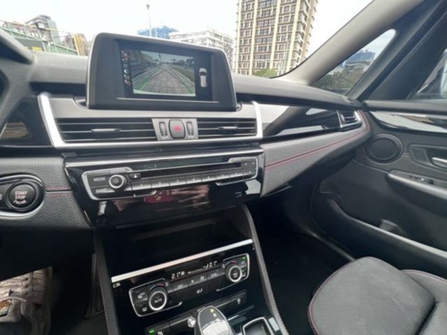 BMW寶馬 218D  第17張相片