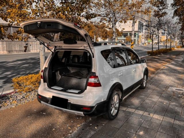 NISSAN日產 LIVINA  第4張相片