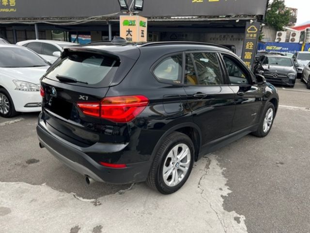 BMW寶馬 X1  第2張相片