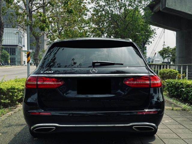 M-BENZ賓士 E200  第4張相片