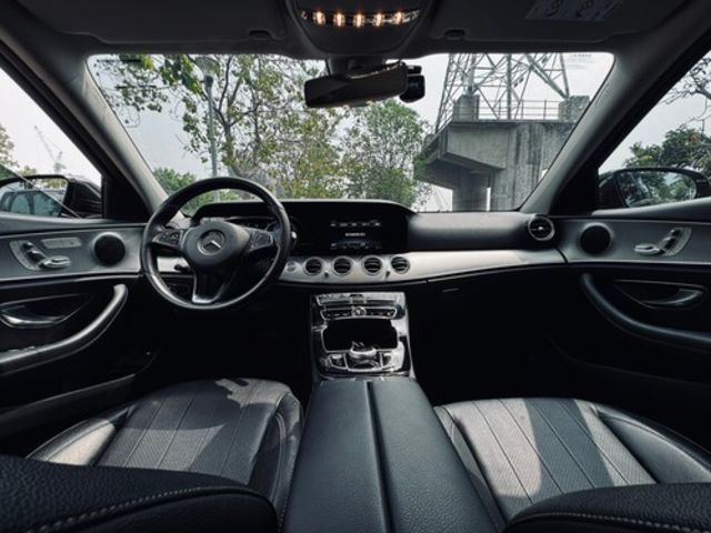 M-BENZ賓士 E200  第5張相片