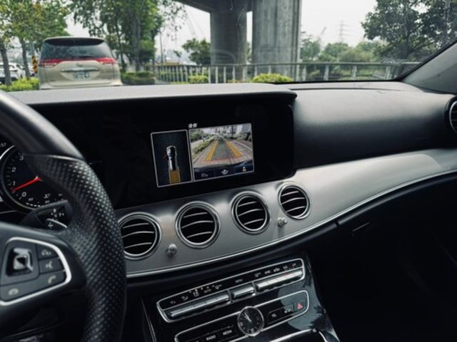 M-BENZ賓士 E200  第9張相片