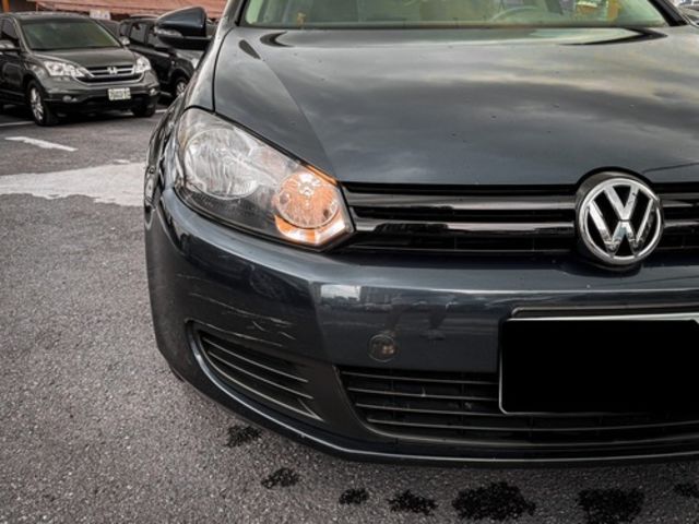 VOLKSWAGEN福斯 GOLF  第2張相片