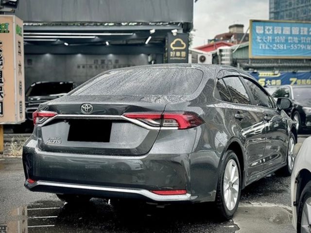 TOYOTA豐田 ALTIS  第2張相片