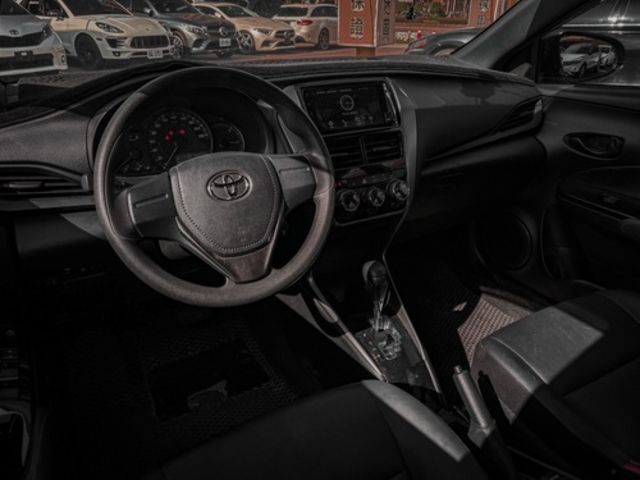 TOYOTA豐田 YARIS  第5張相片