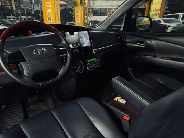 TOYOTA豐田 PREVIA  第8張相片