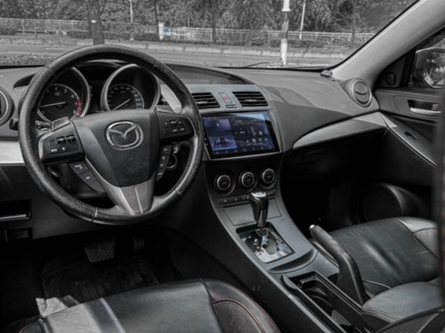 MAZDA馬自達 MAZDA 3  第7張相片
