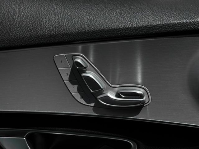 M-BENZ賓士 C300  第10張相片