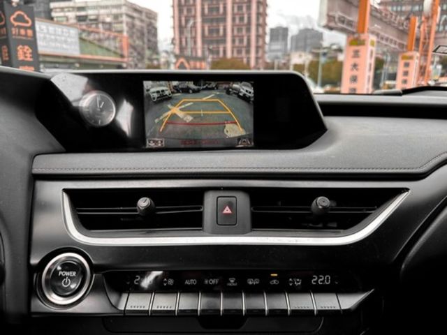 LEXUS凌志 UX250H  第3張相片