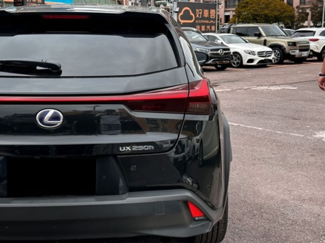 LEXUS凌志 UX250H  第6張相片