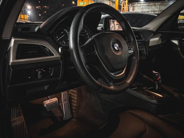 BMW寶馬 116I  第8張相片