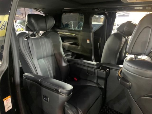 LEXUS凌志 LM300H  第6張相片