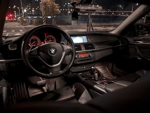 BMW寶馬 X6 XDRIVE35I  第7張相片