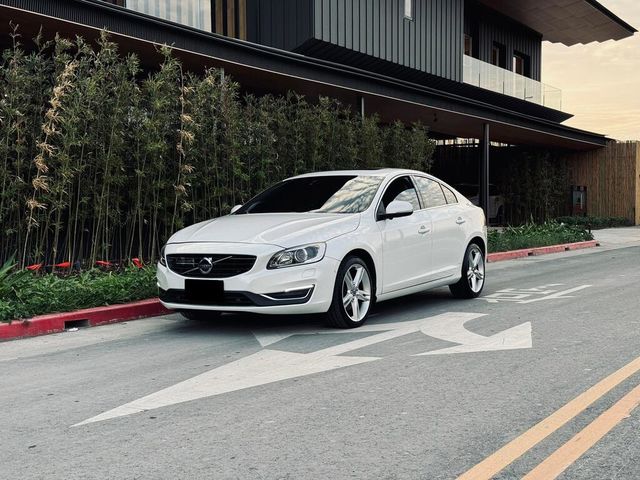 VOLVO富豪 S60  第1張相片