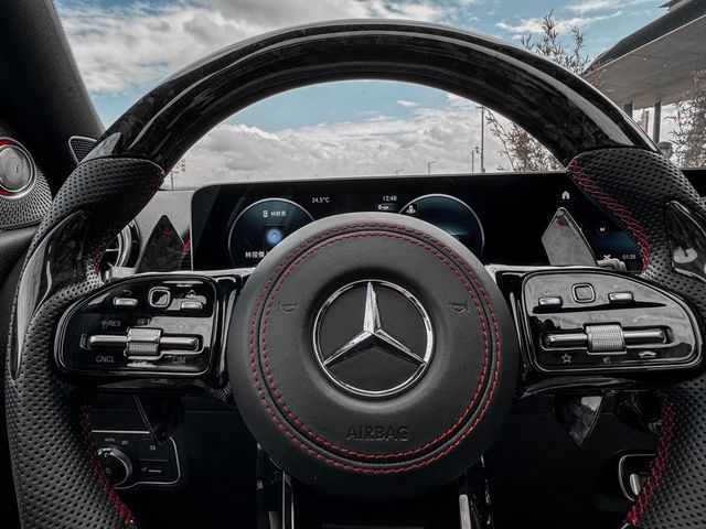 M-BENZ賓士 GLB250  第10張相片