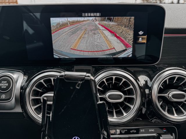 M-BENZ賓士 GLB250  第11張相片